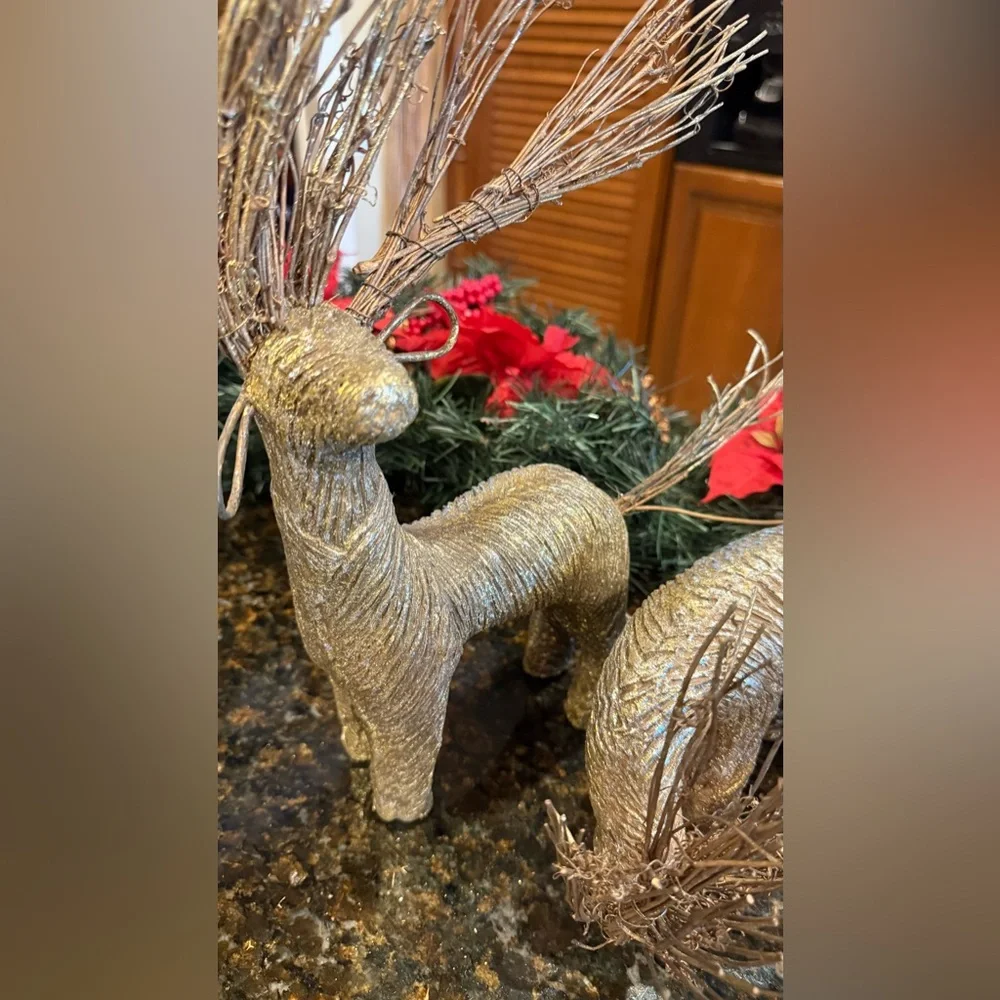Set of 2 Rustic Golden Straw & Twine Christmas Reindeer Figurines